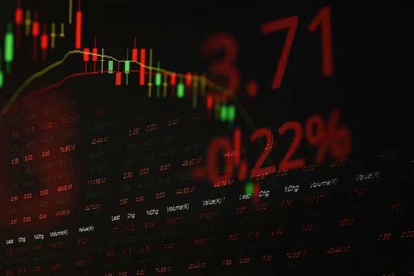 美联储主席候选人沃勒：支持9月降息25个基点 预计未来数月将进一步下调